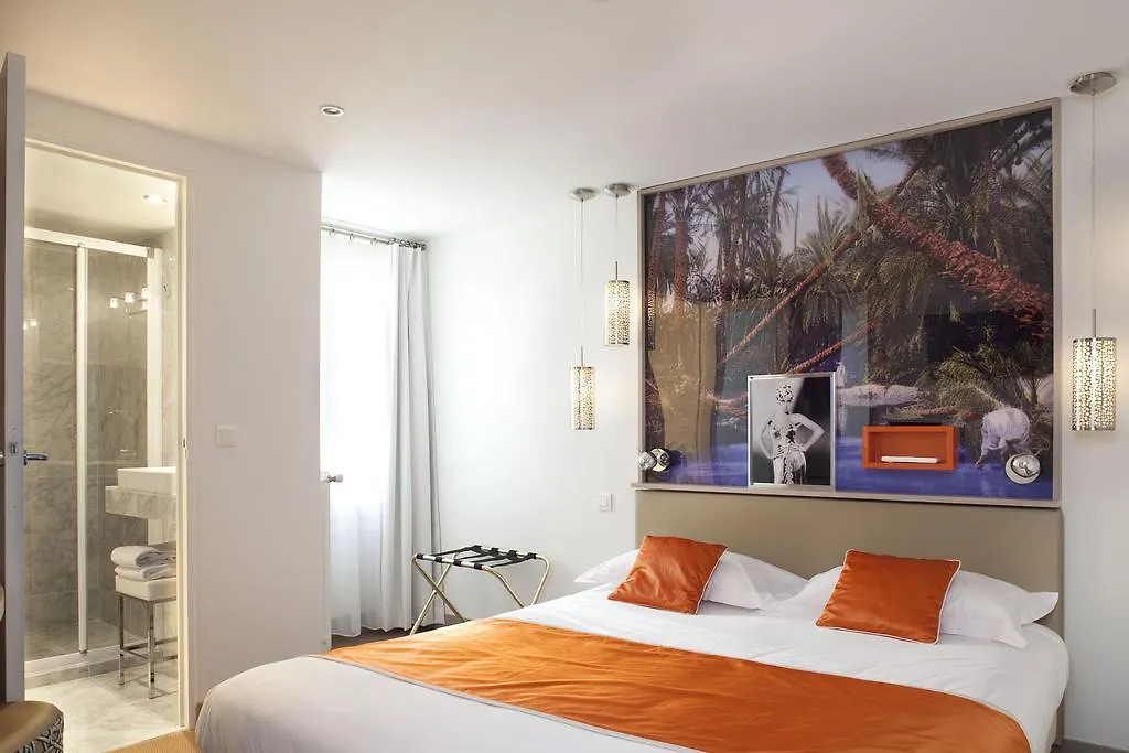 ***  פריז Hotel Mayet צרפת