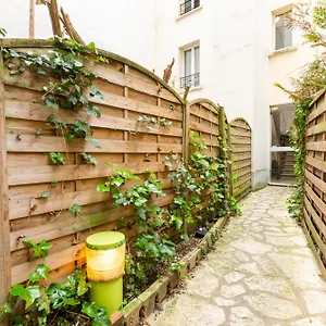 Montonnerre Avec Terrasse Proche Necker Et Montparnasse Apartment