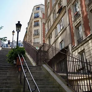 Duplex De Charme Au Coeur De Montmartre Apartment